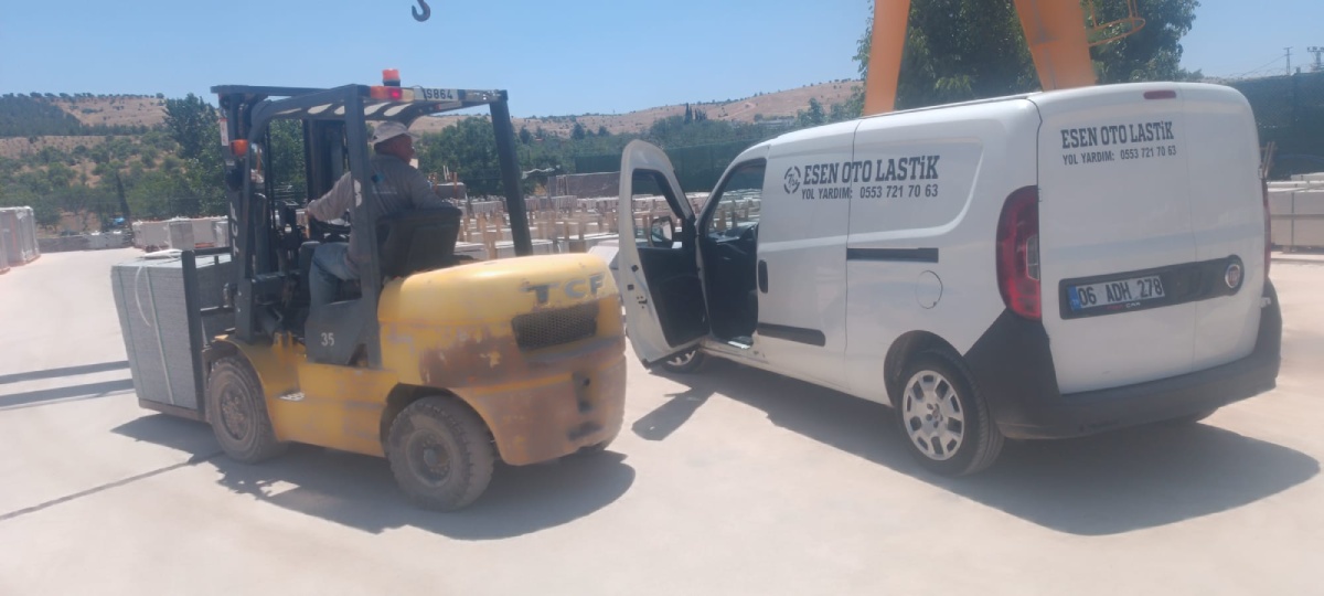 Esen Oto Lastik şantiyede forklift lastik servisi
